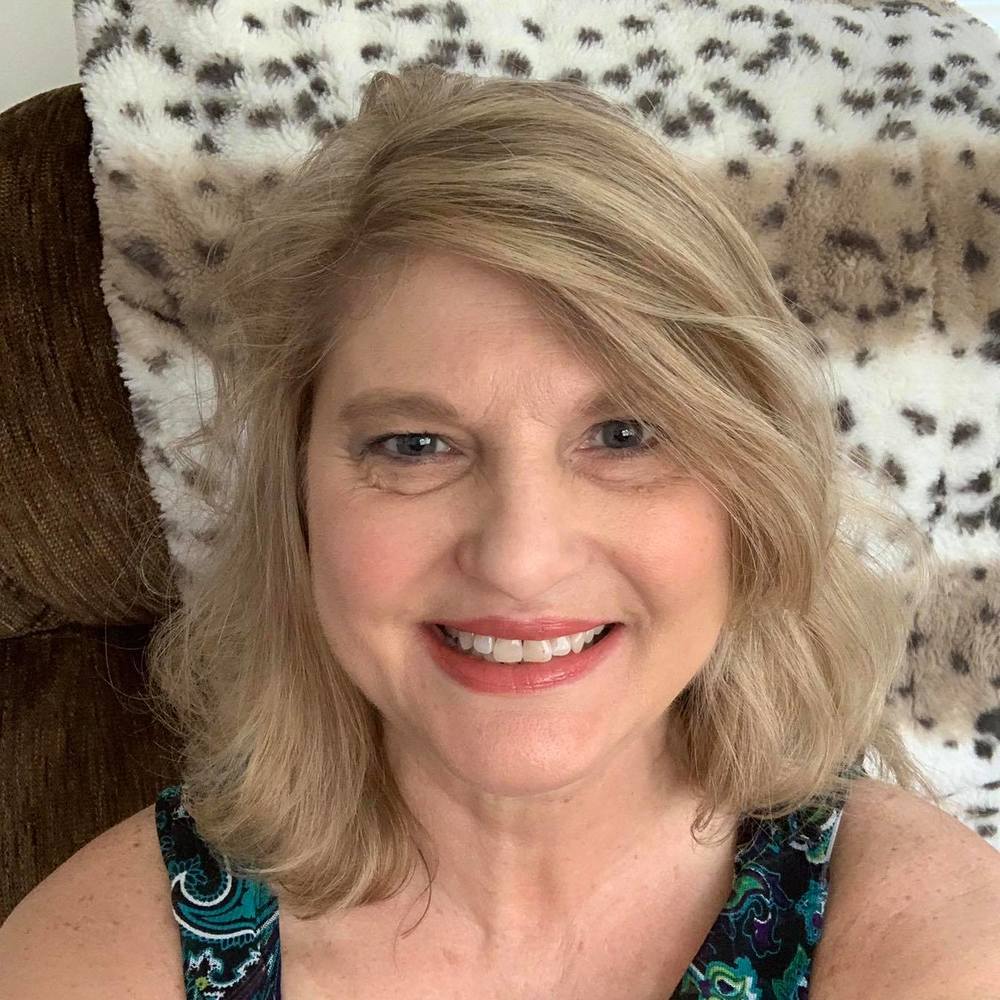Meet your Posher, Paula